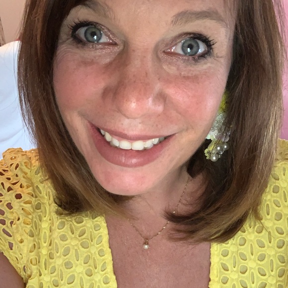 Meet your Posher, Laura - Picture 3 of 4